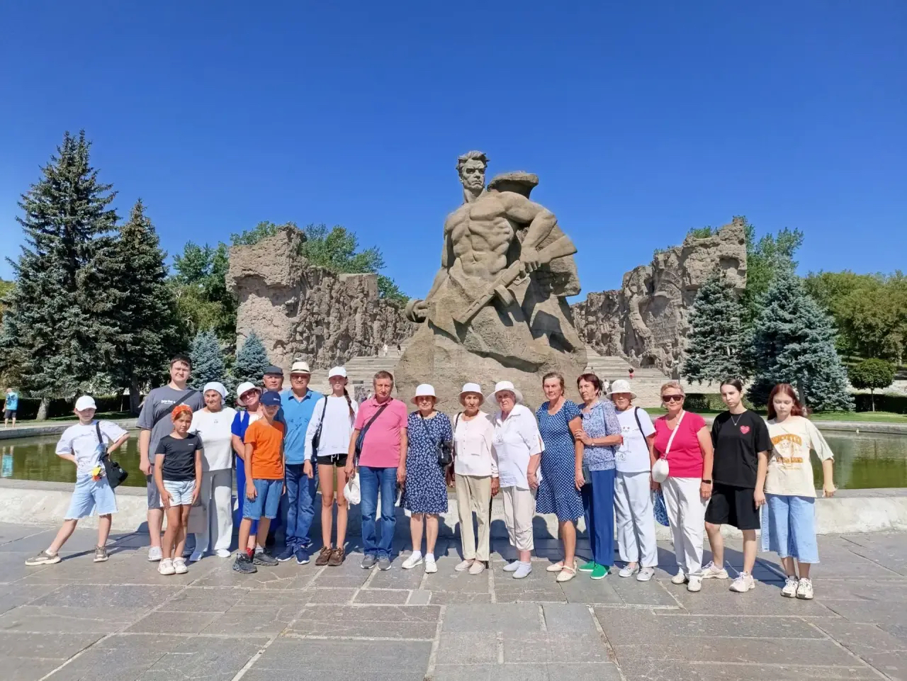 Аликовцы посетили Волгоград